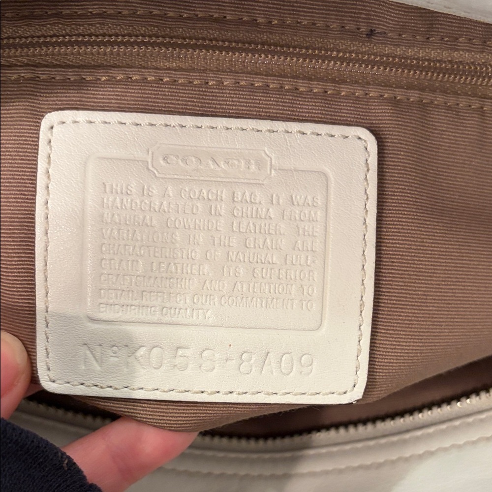 Y2K Coach Soho 8A09 Double Buckle White Leather Shoulder Bag - Picture 8 of 10
